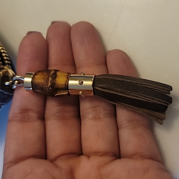 Gucci Zip Around Wallet - Picture 2 of 5